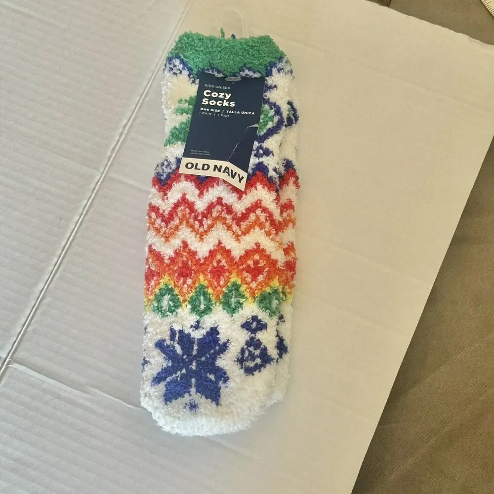 Old Navy Kids Unisex Cozy socks non slip one Size Christmas Holiday Soft